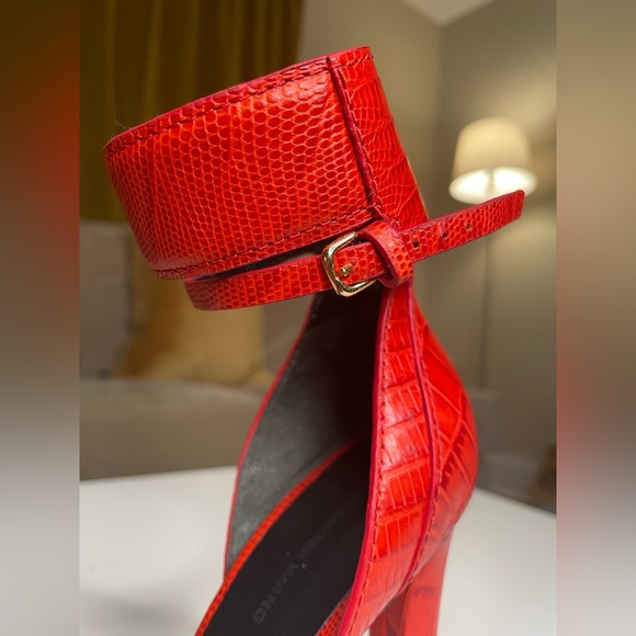 The red Queen 😍 - Picture 11 of 11